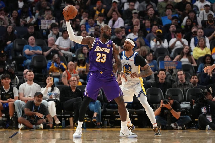 NBA: Los Angeles Lakers at Golden State Warriors