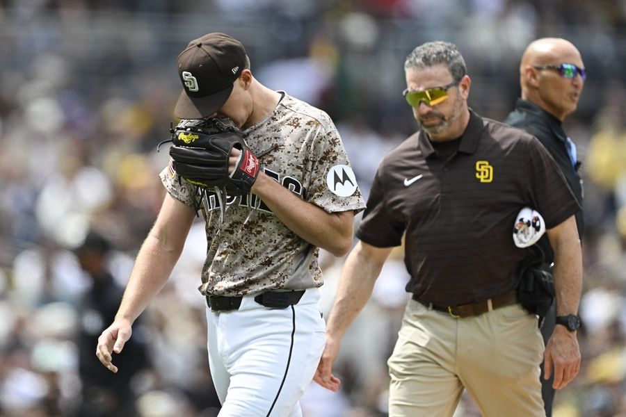 Padres starter Nick Pivetta leaves game with elbow stiffness