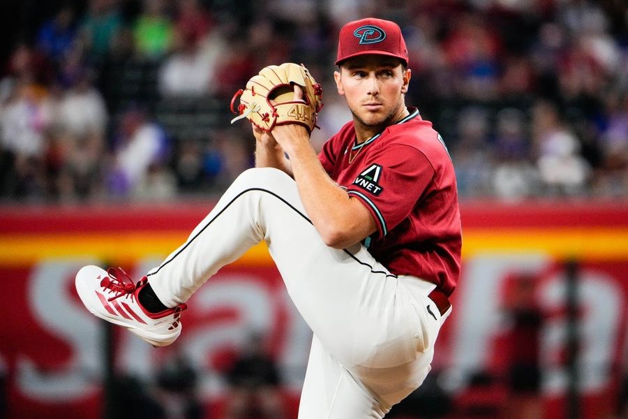 Los Diamondbacks llamarán al lanzador derecho Brandon Pfaadt para enfrentarse a los Giants y Landen Roupp.