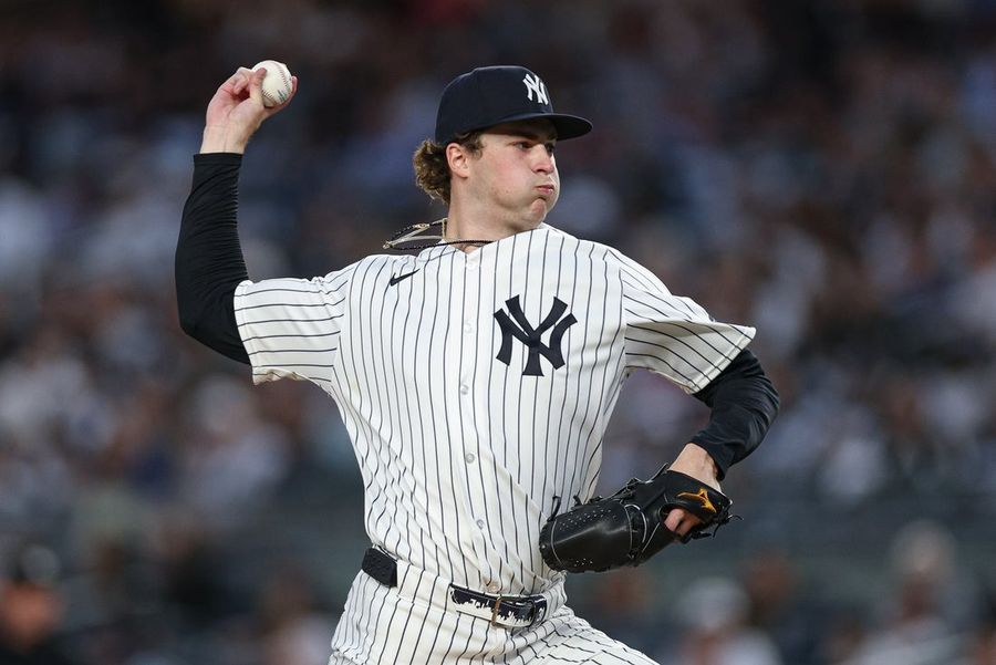 Yankees out to continue offensive onslaught, sweep O's