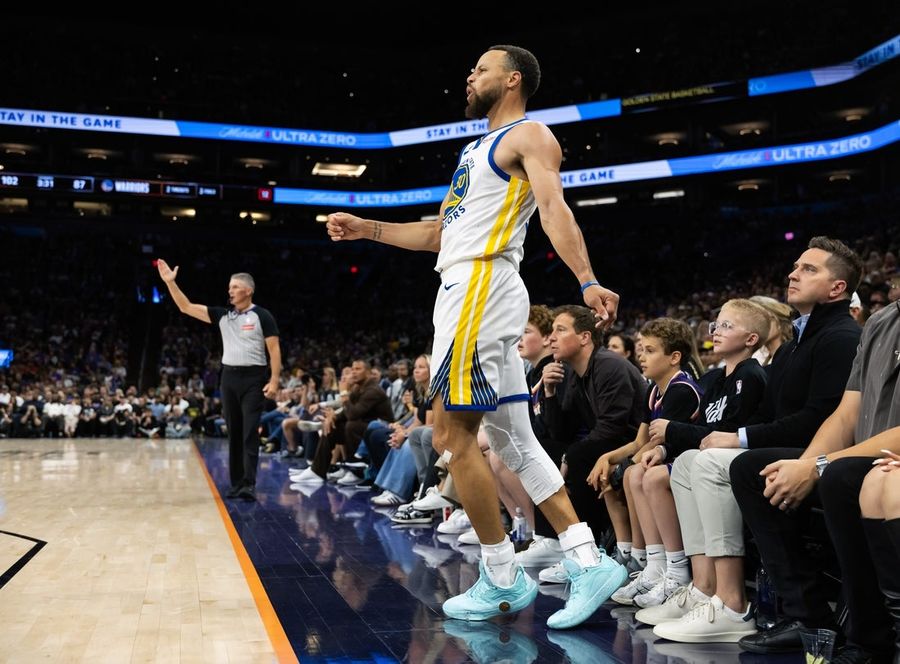 Stephen Curry escolhe a Li-Ning como parceira para tênis e roupas esportivas.