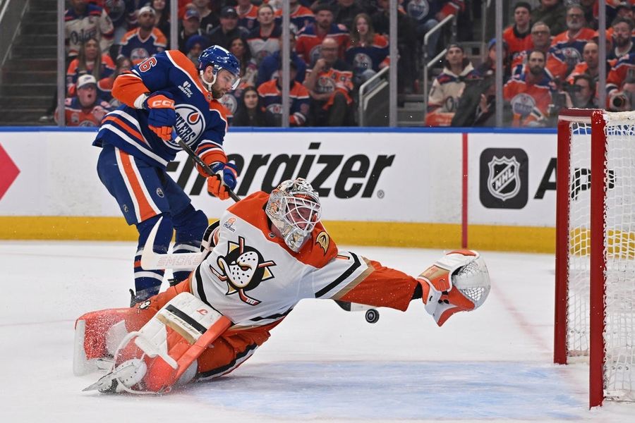 Deadspin | Oilers squander 2-goal lead, then come back to edge Ducks  Apr 20, 2026; Edmonton, Alberta, CAN; Edmonton Oilers center Jason Dickinson (16) shoots the puck to Anaheim Ducks goalie Lukas Dostal (1) in game one of the first round of the 2026 Stanley Cup Playoffs during the first period at Rogers Place. Mandatory Credit: Walter Tychnowicz-Imagn Images   Kasperi Kapanen netted his second goal of the game with 1:54 left in the third period and the Edmonton Oilers recovered for a 4-3 win against the visiting Anaheim Ducks in Game 1 of a Western Conference first-round series on Monday.  Kapanen scored with a one-timer from the slot off a feed from behind the Anaheim net by Vasily Podkolzin.  Jason Dickinson also scored two goals and Connor Ingram made 24 saves for the Oilers, who gave up three goals in the second period to surrender a 2-0 lead. Podkolzin, Jake Walman and Leon Draisaitl had two assists apiece.  Draisaitl, who had 97 points in 65 games this season, had missed the final 14 games of the regular season with a lower-body injury.  Troy Terry had two goals and an assist, Leo Carlsson added a goal and an assist and Lukas Dostal made 30 saves for the Ducks in their first playoff game in eight years.  Game 2 of the best-of-seven series is Wednesday in Edmonton.  Walman made a blue line-to-blue line stretch pass to Dickinson as he slipped behind rookie defenseman Tyson Hinds, and Dickinson got Dostal to bite on a fake before shooting the puck into the open side of the net for a 1-0 lead at 17:21 of the first.   The Oilers doubled the lead to 2-0 after Ducks forward Chris Kreider turned the puck over coming through the neutral zone. Leon Draisaitl centered the puck to Kapanen, whose initial shot from the high slot was saved by Dostal, but Kapanen knocked down the rebound and shot it in from the side of the crease at 18:21 of the first.  Edmonton outshot Anaheim 5-0 through the first 6 1/2 minutes before finishing with a 14-4 edge in the first period.  The Ducks scored 19 seconds into the second period when a rebound came out diagonally to Terry and he fired it back into the net from the right circle.  The Ducks were unable to capitalize on the first power play of the game, but they scored 19 seconds after it expired. Another rebound came out diagonally, this time to Carlsson, who put it into the net to tie it 2-2 at 4:38 of the middle period.  Anaheim was on its second power play when Terry scored with a wrist shot from above the left circle with help from a screen by Kreider to grab a 3-2 lead at 14:29 of the second period.  Ducks defenseman Radko Gudas lost his footing while defending a rush, allowing Dickinson to score on a rebound and tie it 3-3 at 11:30 of the third.  –Field Level Media    #Deadspin #Oilers #squander #2goal #lead #edge #Ducks