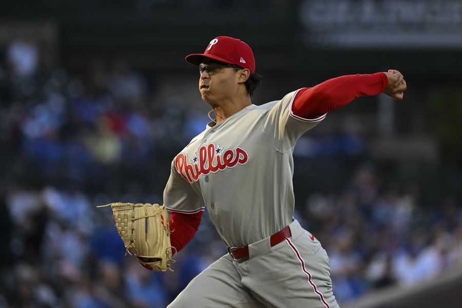 MLB: Philadelphia Phillies at Chicago Cubs