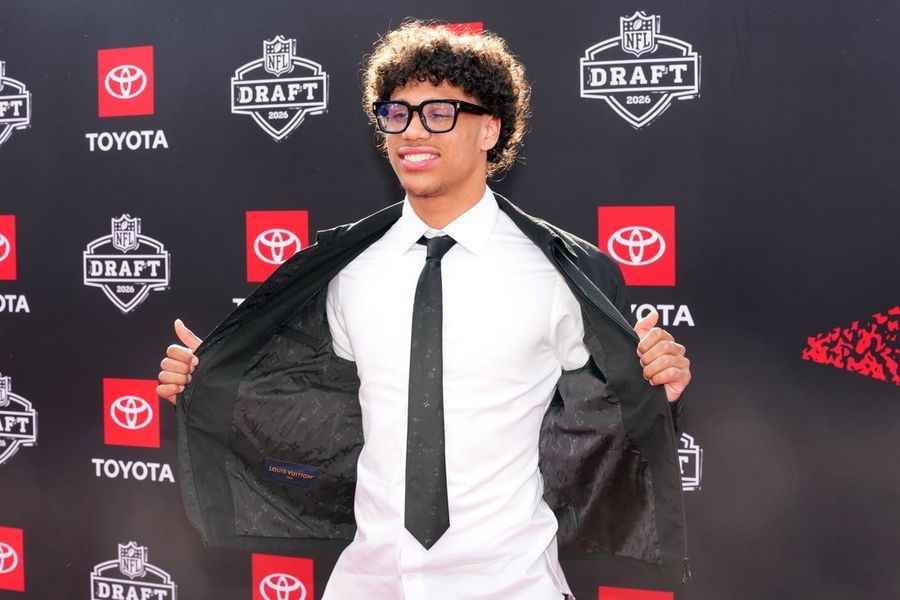 Los Saints fichan al receptor abierto de primera ronda Jordyn Tyson.