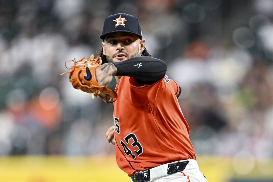 Reports: Astros trading RHP Lance McCullers Jr. to Brewers