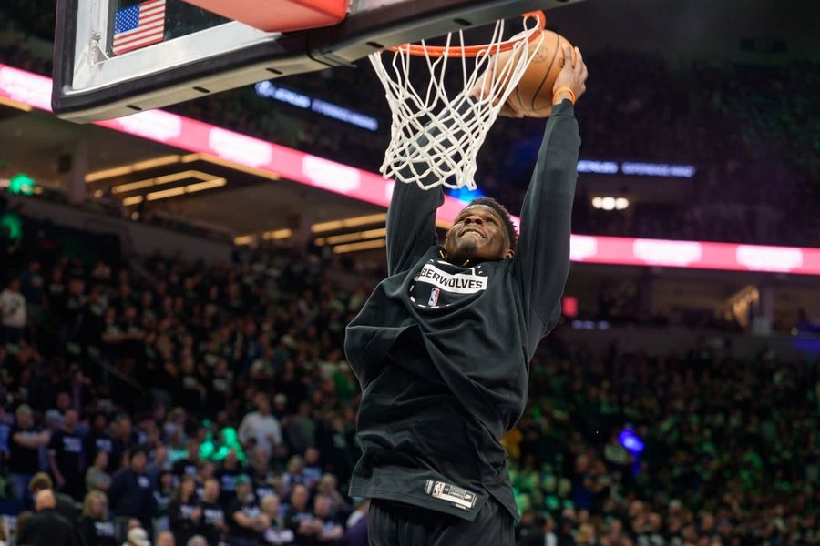 NBA: Denver Nuggets at Minnesota Timberwolves