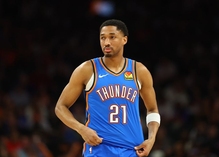 Informes: Los Thunder traspasan al escolta Aaron Wiggins a los Hawks.