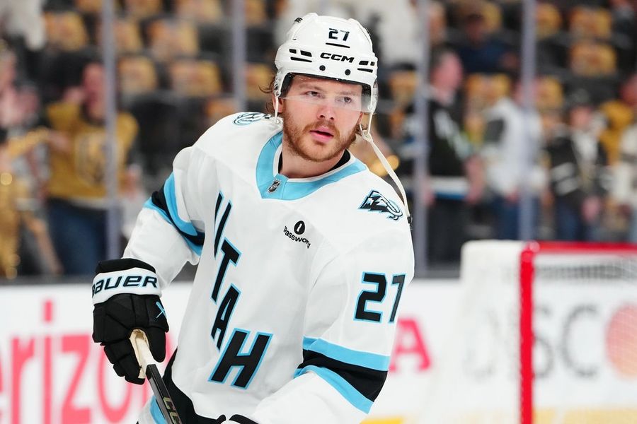 Mammoth match Barrett Hayton offer sheet from Devils