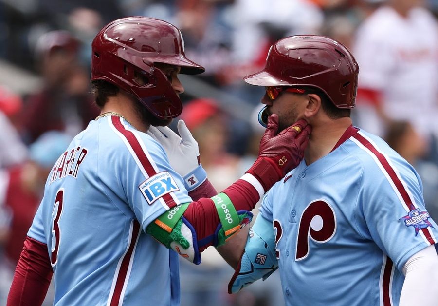 Kyle Schwarber, dos Phillies, junta-se a Bryce Harper no Derby de Home Runs