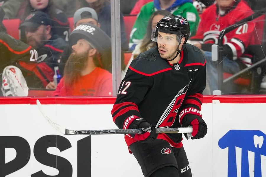 NHL: Stanley Cup Playoffs-Philadelphia Flyers at Carolina Hurricanes