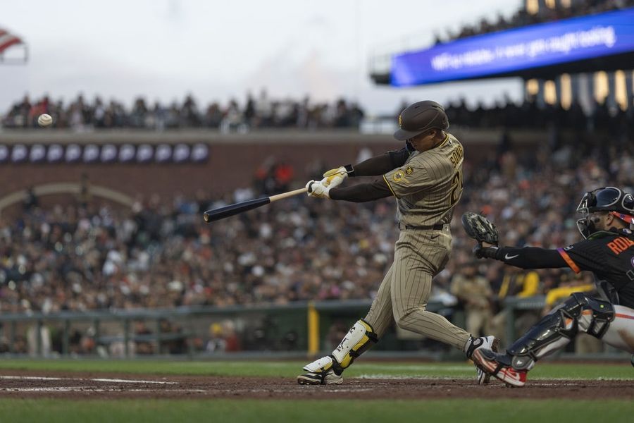 Rookies aim to build on first MLB hits in Padres-Giants finale