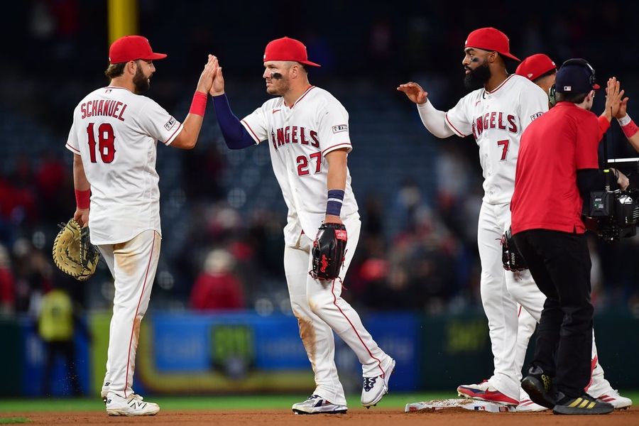 MLB roundup: Mike Trout ascends HR list with No. 415 in Angels' win