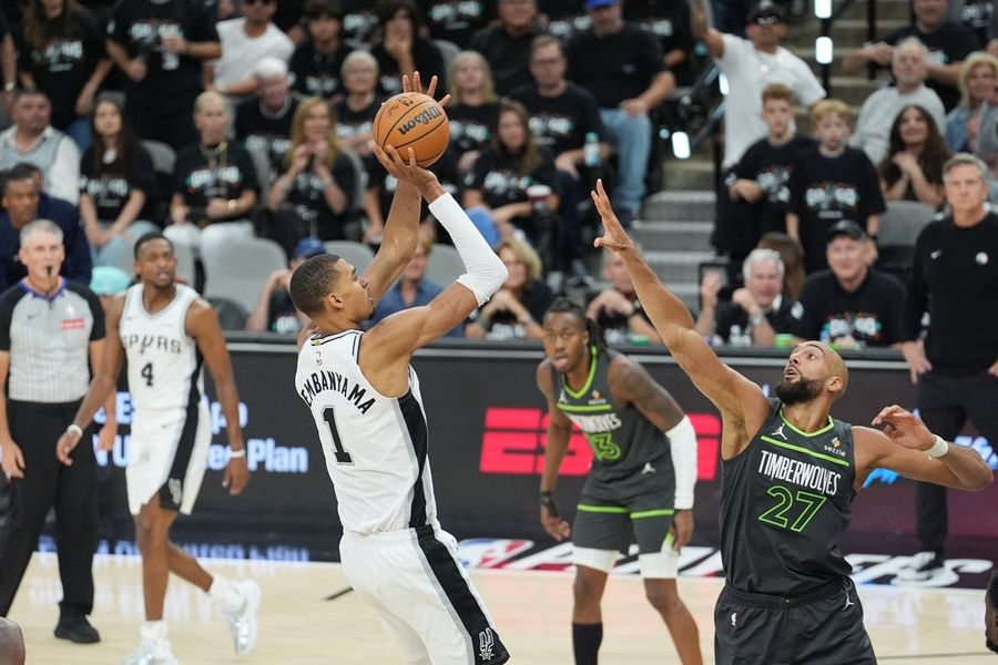 NBA: Playoffs-Minnesota Timberwolves at San Antonio Spurs