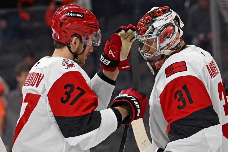 Hurricanes brush off layoff, face speedy Canadiens in Game 1