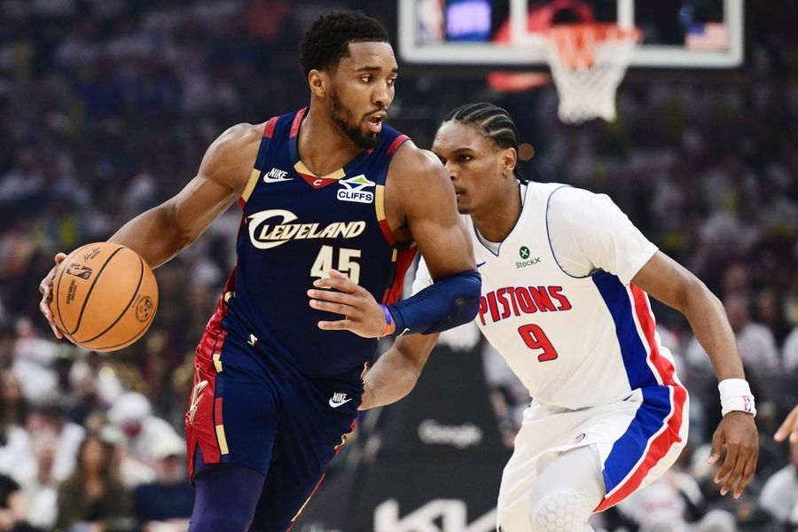 Pistons look to close out Donovan Mitchell, Cavaliers in Game 7