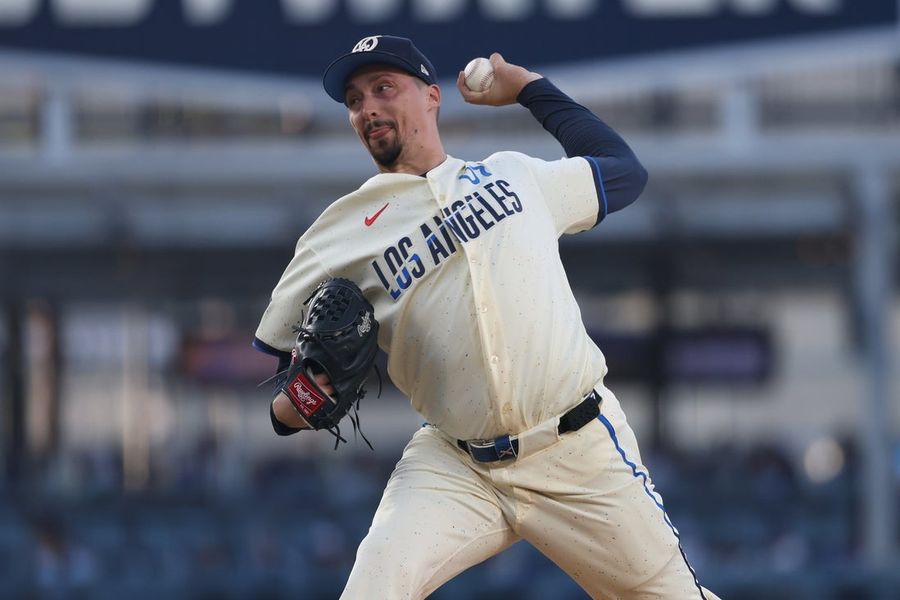 MLB: Atlanta Braves at Los Angeles Dodgers