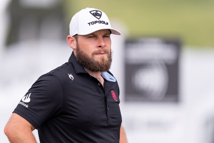 Late surge allows Tyrrell Hatton to seize lead at LIV Golf Andalucia