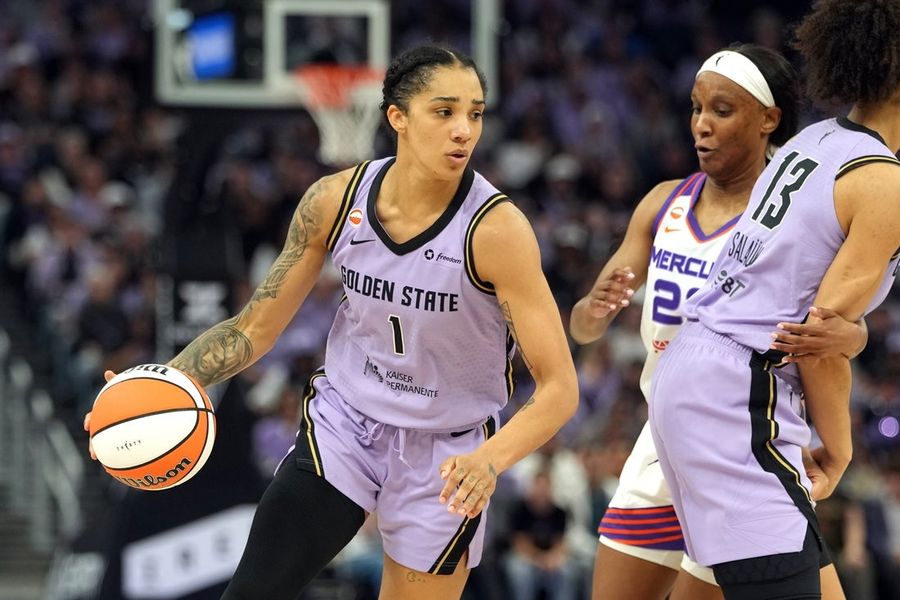WNBA: Phoenix Mercury at Golden State Valkyries