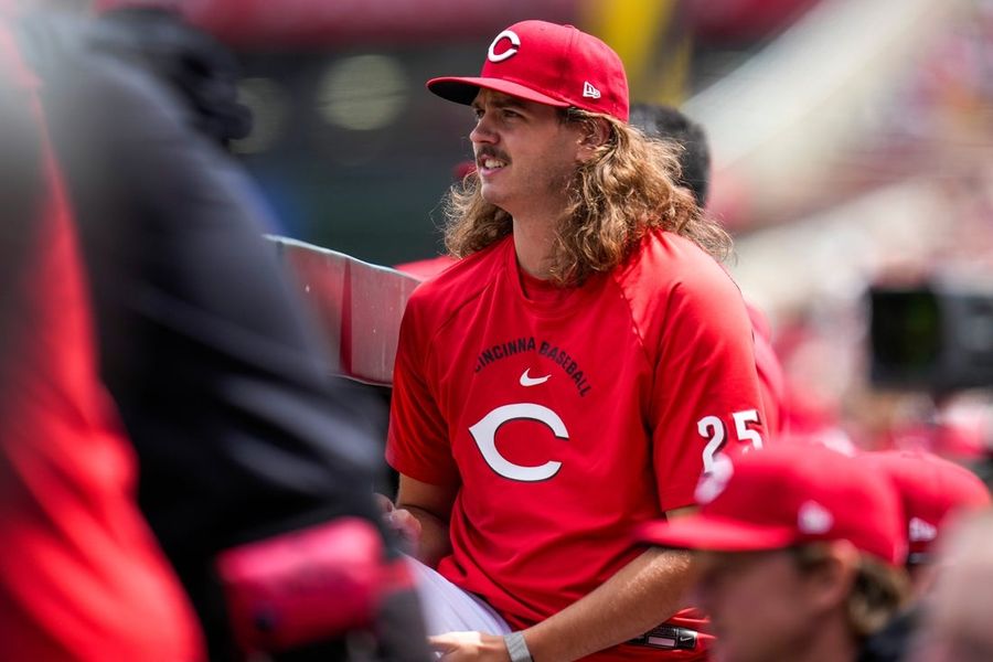 Reeling Reds turn to returning Rhett Lowder in finale vs. Cards   
