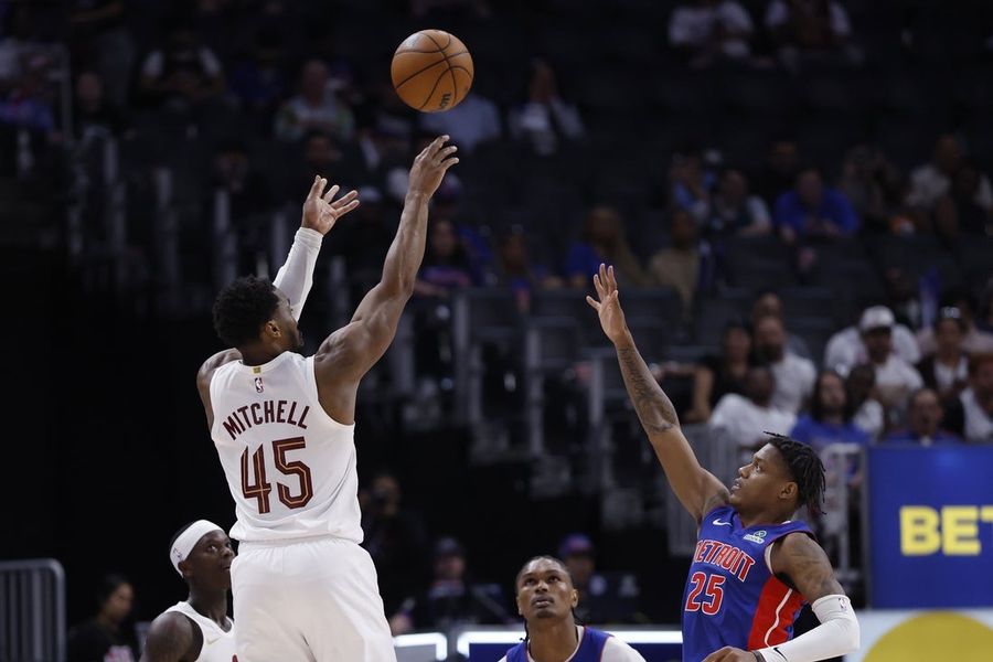 NBA: Playoffs-Cleveland Cavaliers at Detroit Pistons