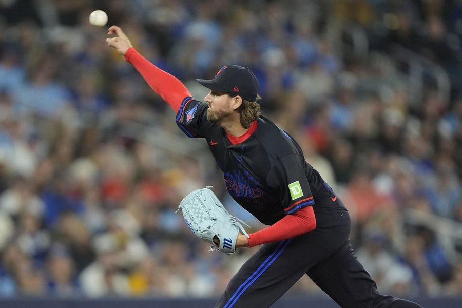 Blue Jays hope bats remain alive in series finale vs. Marlins