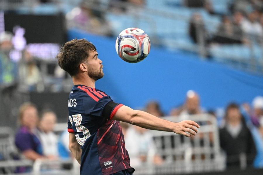 Revolution extend D Will Sands through 2030 season