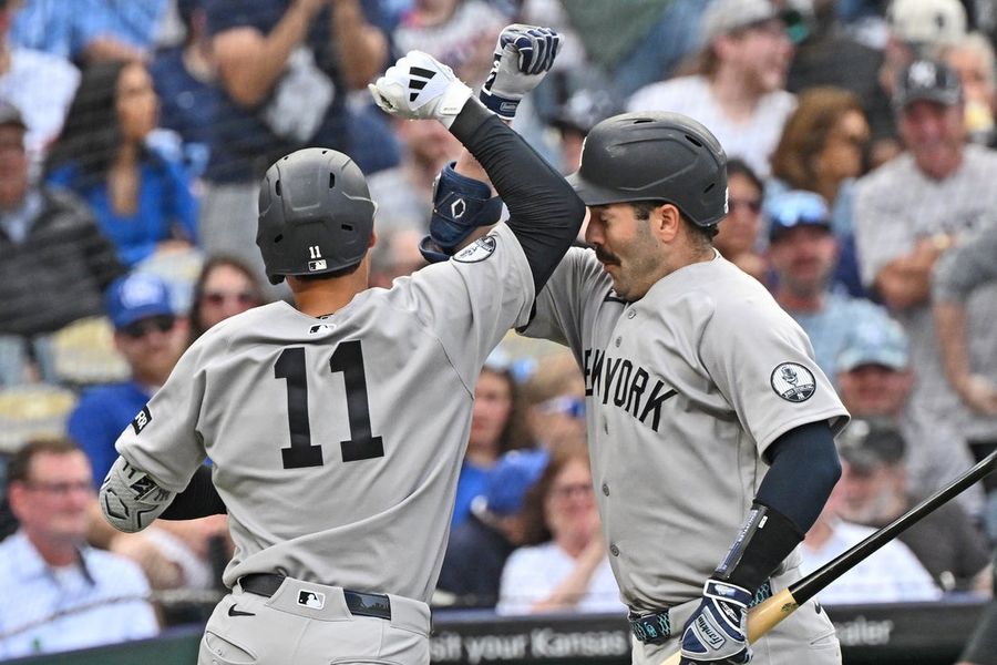 Los Yankees conectaron 6 jonrones y 24 hits en la aplastante victoria de 15-1 sobre los Royals.