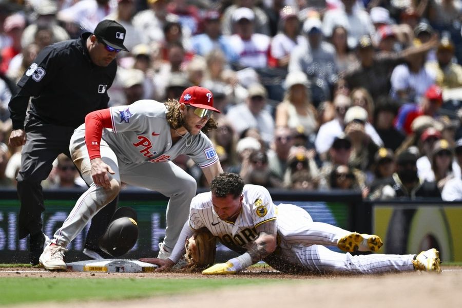 Cristopher Sanchez sets Phillies' scoreless innings mark in win over Padres