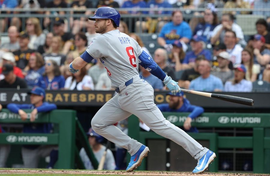 Ian Happ breaks out of slump, Cubs snap 10-game skid vs. Pirates