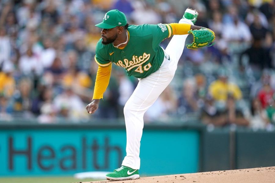 O Oakland Athletics colocou o arremessador destro Luis Severino na lista de lesionados de 15 dias.
