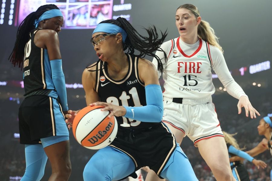 Os 18 pontos e 12 rebotes de Angel Reese levam o Dream à vitória sobre o Fire.