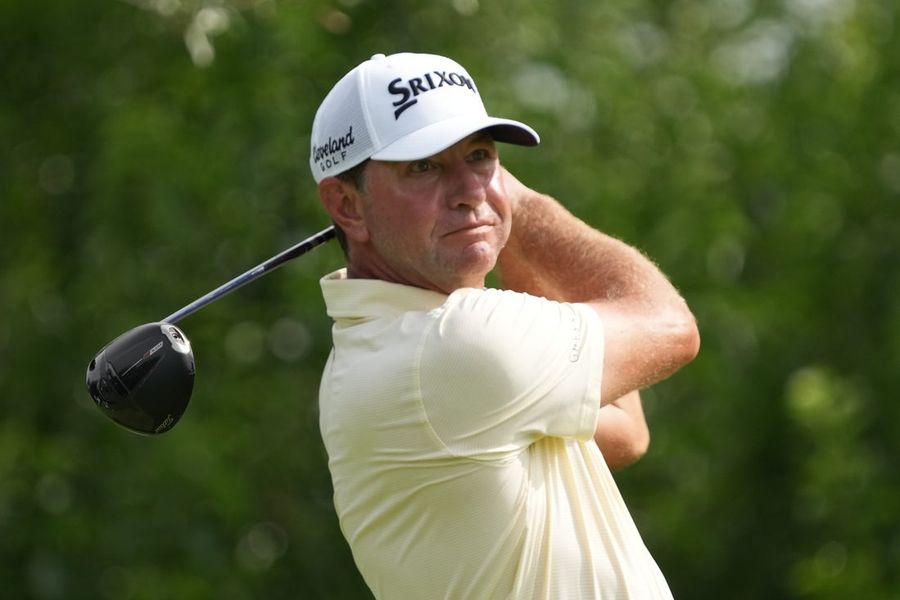 Lucas Glover, 46, builds 2-shot edge at John Deere Classic