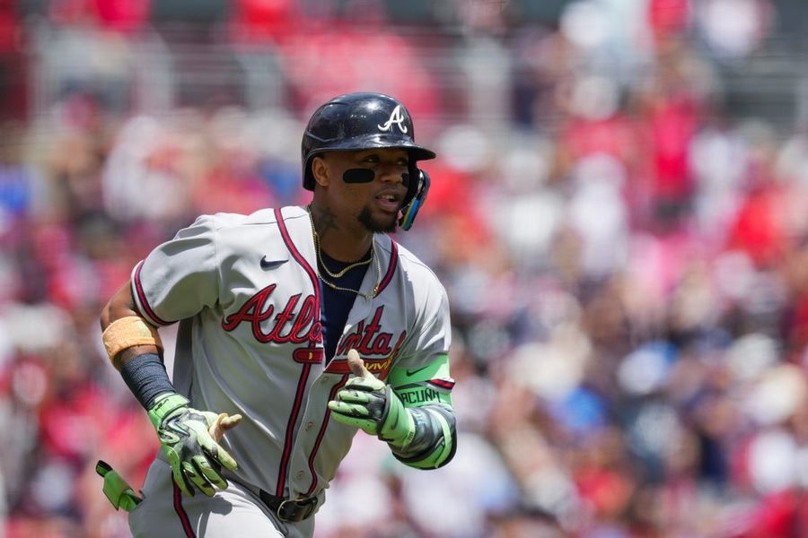 Braves' Ronald Acuna Jr. exits vs. White Sox with hamstring tightness