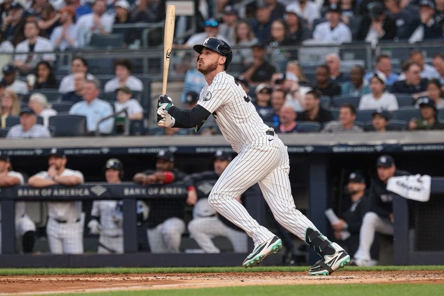 Cody Bellinger, Yankees get hot in 8th to beat Red Sox