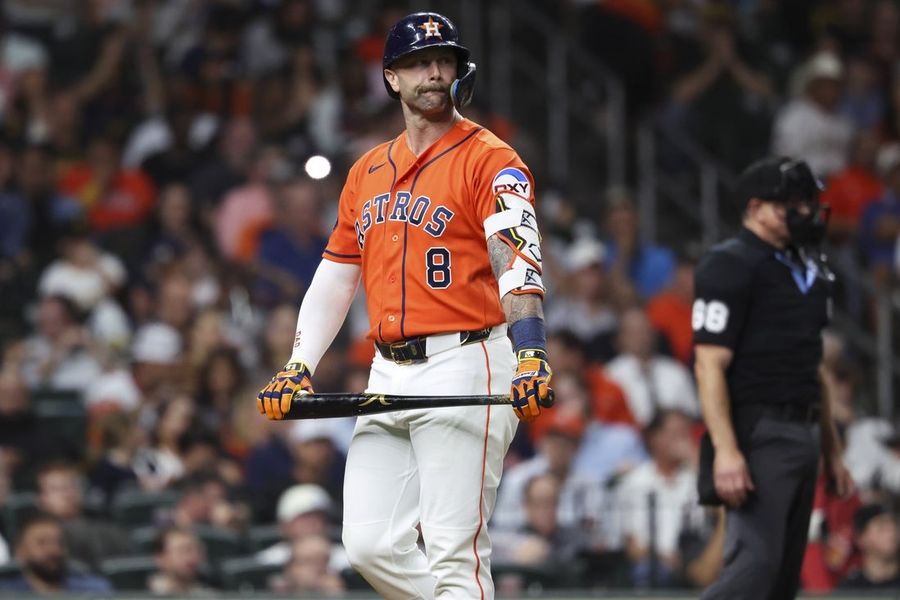 Astros, Royals striving to escape the doldrums  