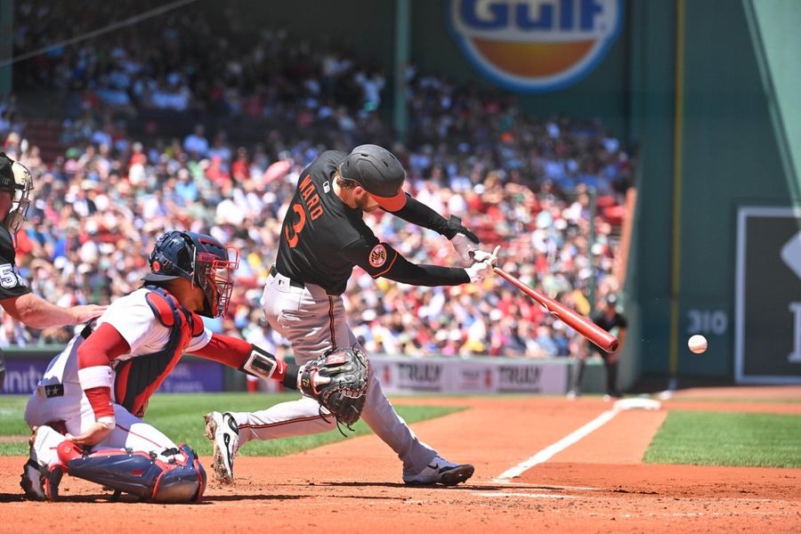 Los Orioles buscan mantener su racha ganadora en el partido inaugural contra los Blue Jays.