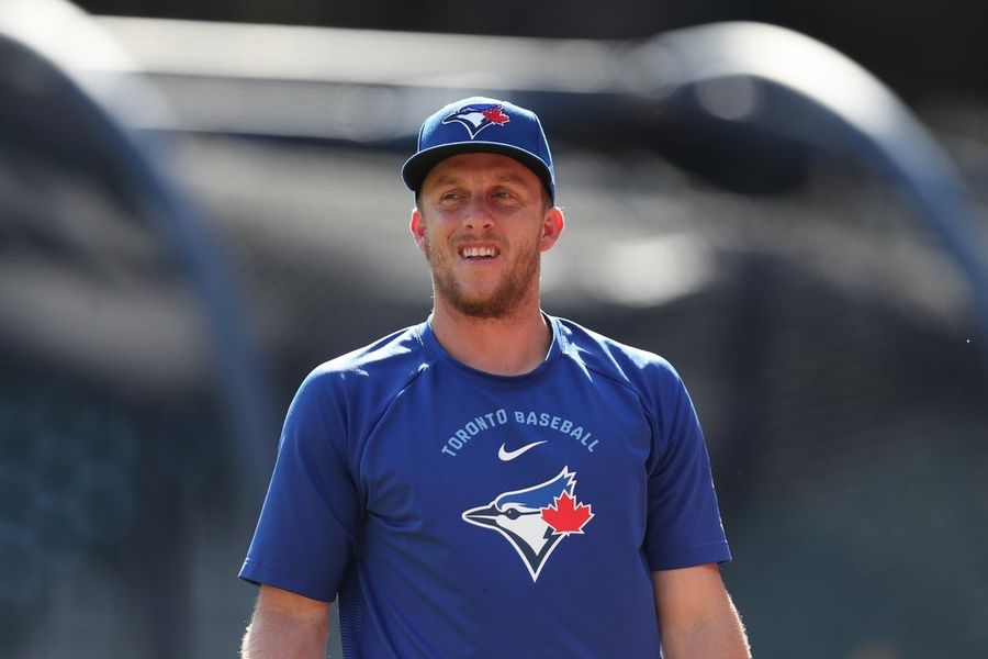 Myles Straw conecta batazos decisivos y los Blue Jays derrotan a los Braves.