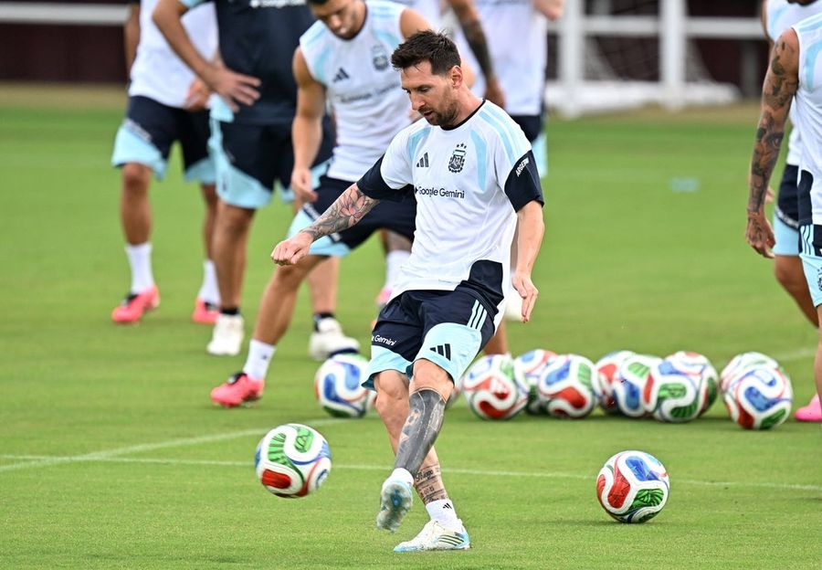 Argentina's Lionel Messi (hamstring) could play in pre-Cup friendly