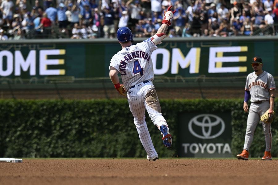 Pete Crow-Armstrong homers twice in Cubs' walk-off win over Giants