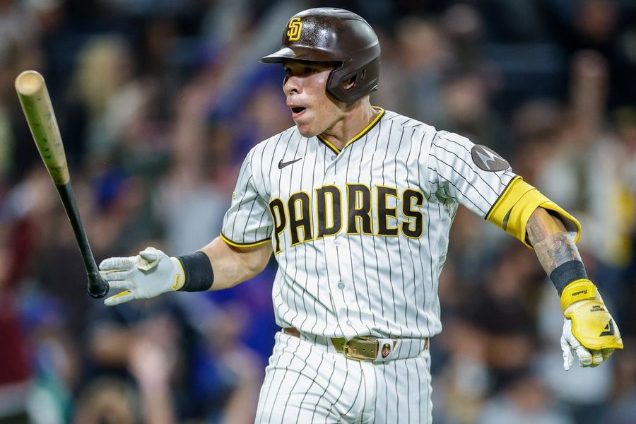 Freddy Fermin's 1st '26 homer helps Padres beat Mets, snap 6-game skid