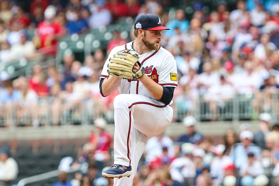 Braves break through with pinch-hit double, finish sweep of Pirates