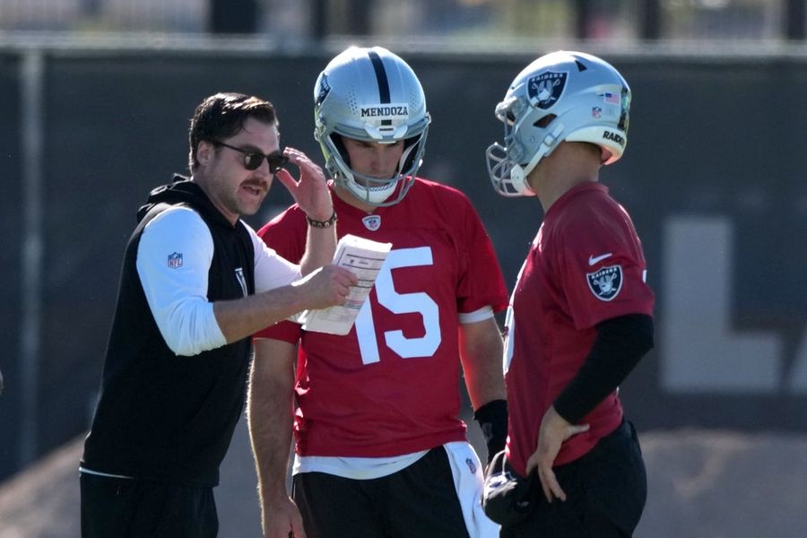 No. 1 pick Fernando Mendoza, Raiders at odds over bonus