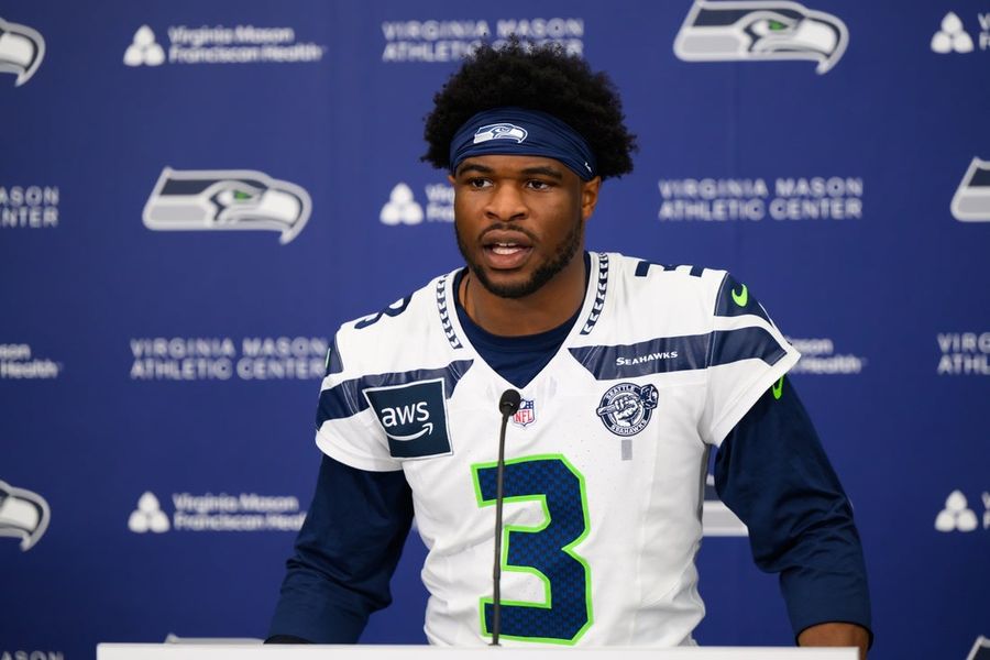 Seahawks S Nick Emmanwori passes physical