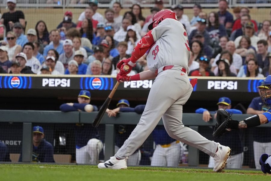 Ivan Herrera homers twice as Cardinals fend off late rally by Twins