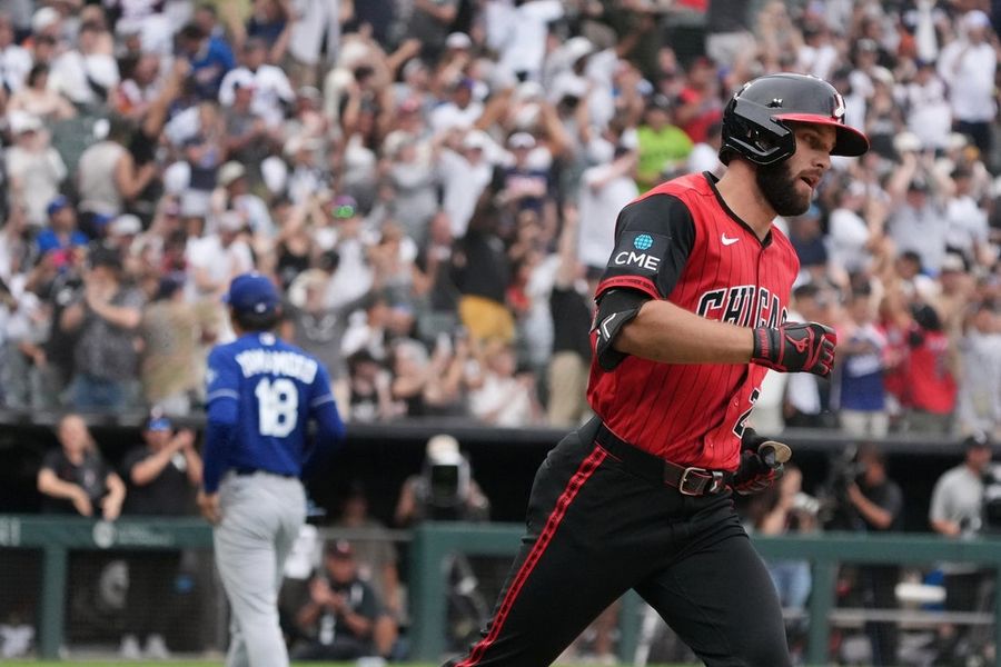 White Sox unfazed by near no-hitter, ready for finale with Dodgers