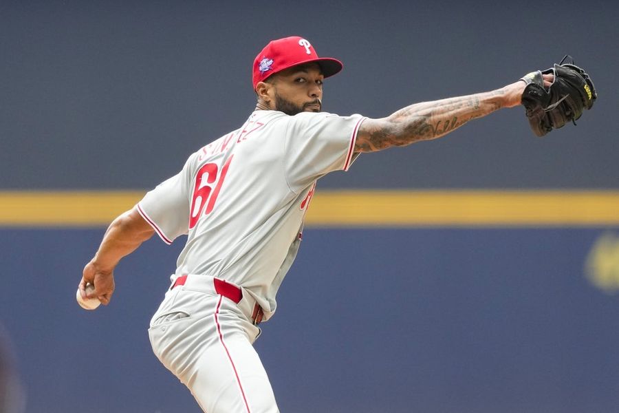 Cristopher Sanchez e Dylan Cease apreciam o palco do All-Star Game