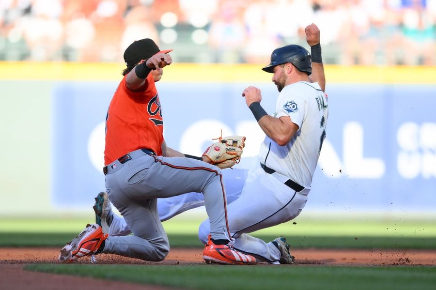 Kyle Bradish fans career-best 12 as Orioles top Mariners