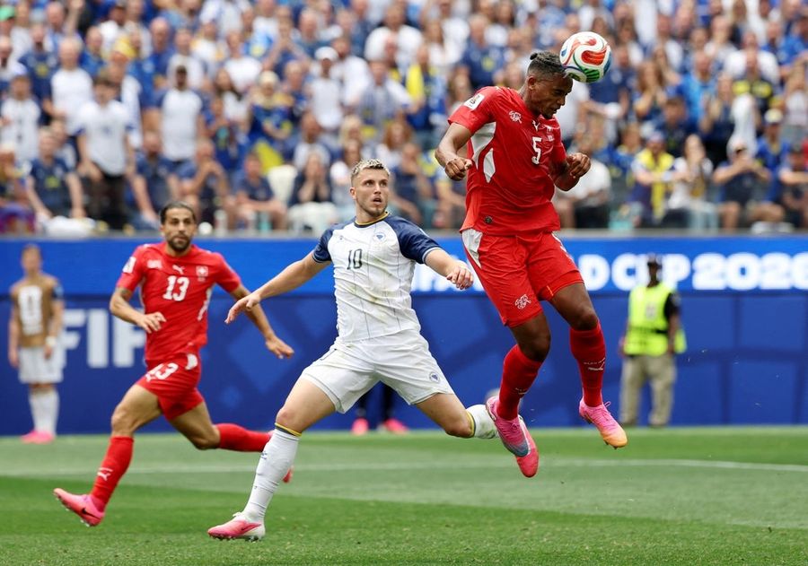 Switzerland score 4 after 70th minute to rout Bosnia and Herzegovina
