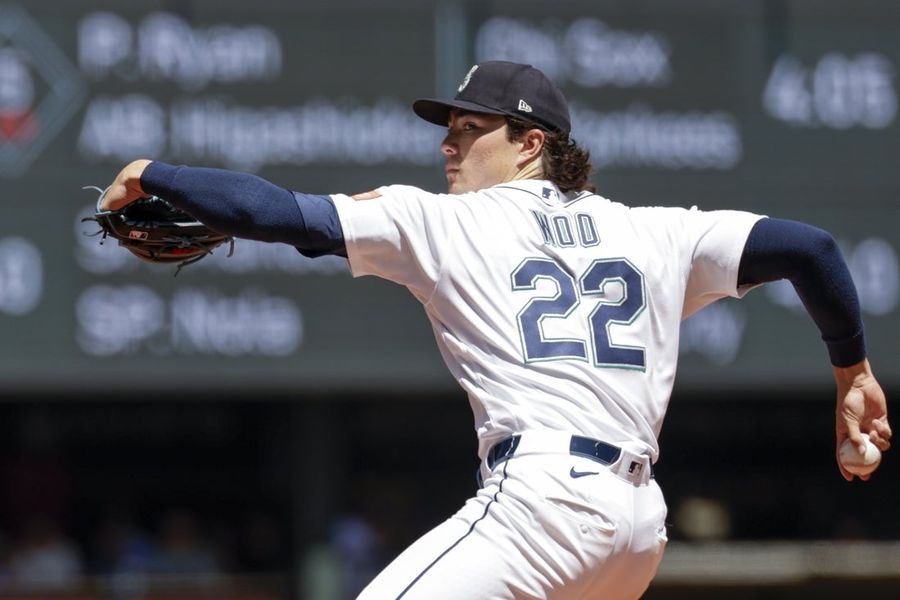 Bryan Woo leads Mariners' shutout of Orioles
