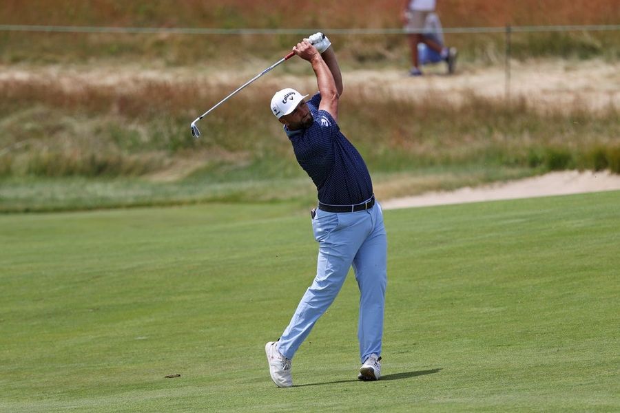 Jon Rahm goes from contender to missing cut at US Open